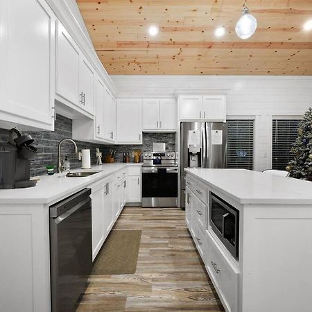Diamond Cabin W/ Jet Shower & Secluded Back Deck! Брокен-Боу Экстерьер фото